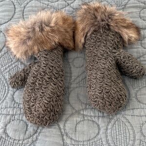 Cozy Gray Knit Mittens with Faux Fur Trim